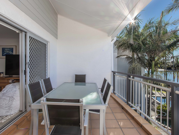 Others 3, Waterfront at Sunrise Cove, Tweed - Tweed-Heads