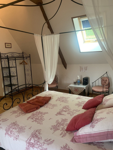 Bedroom 3, Le Clos des Tilleuls - D Day Home, Manche