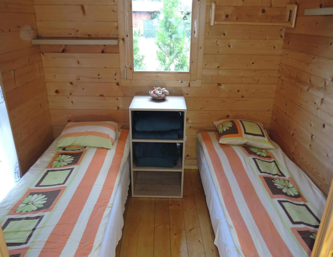 Room 3, Bungalow With Terrace and Scenic Grounds, Kamień