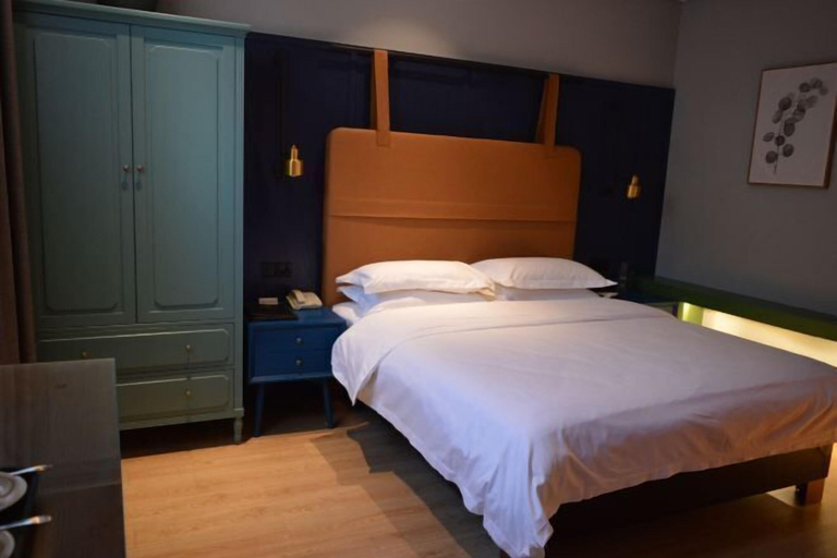 Bedroom 5, Yilin International Hotel, Hefei