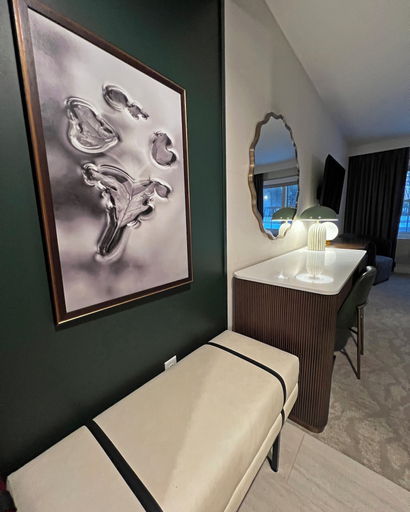 Bedroom 3, Brookmere Saratoga, a Tribute Portfolio Hotel, Saratoga