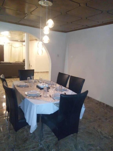 Food & Drinks 5, Ishmajoso Lodge, Western Urban