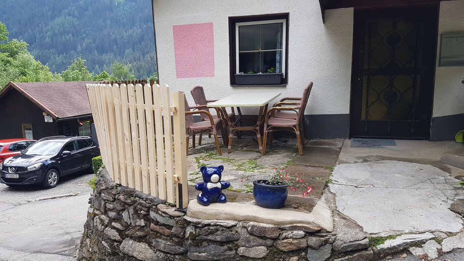 Balcony, Apartment in Dorfzentrum Near Lake, Villach Land