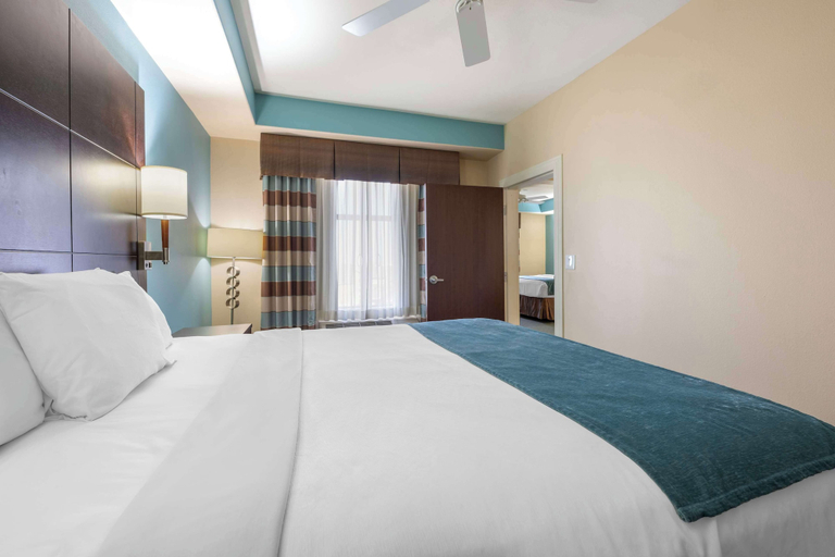 Bedroom 3, Best Western Plus Midland Suites, Midland
