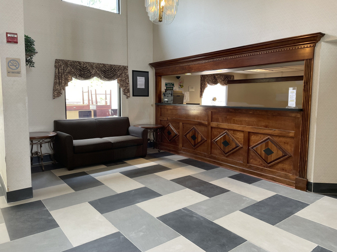 Others 5, The Royal Inn & Suites, Summit