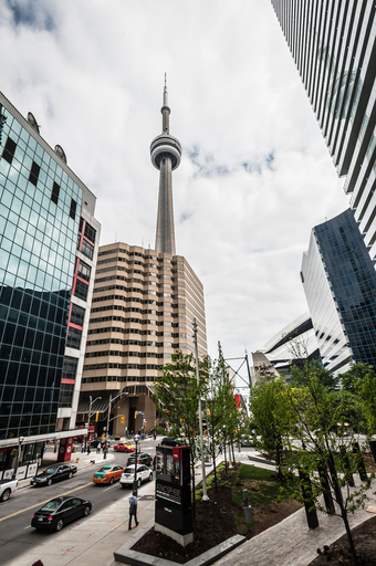 Exterior & Views 2, Life Suites Loft - CN Tower, Toronto