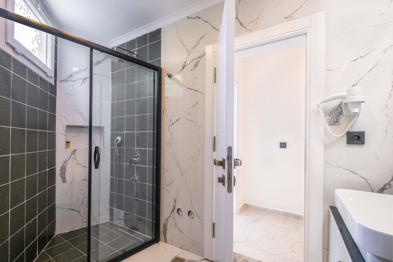 Bathroom 5, Yosun Suites, Kaş