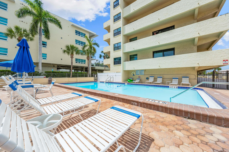 Sport & Beauty 5, Sea Shell by Beachside Management, Sarasota