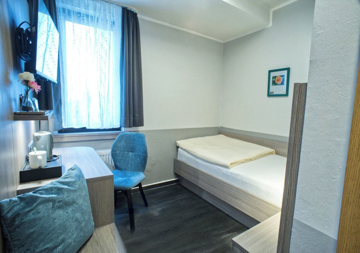 Bedroom 3, Hotel Haus Fück, Leverkusen