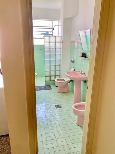 Bathroom 5, Hotel Alvorada Palace, Poços de Caldas