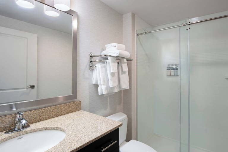 Bathroom 4, TownePlace Suites Providence North Kingstown, Washington