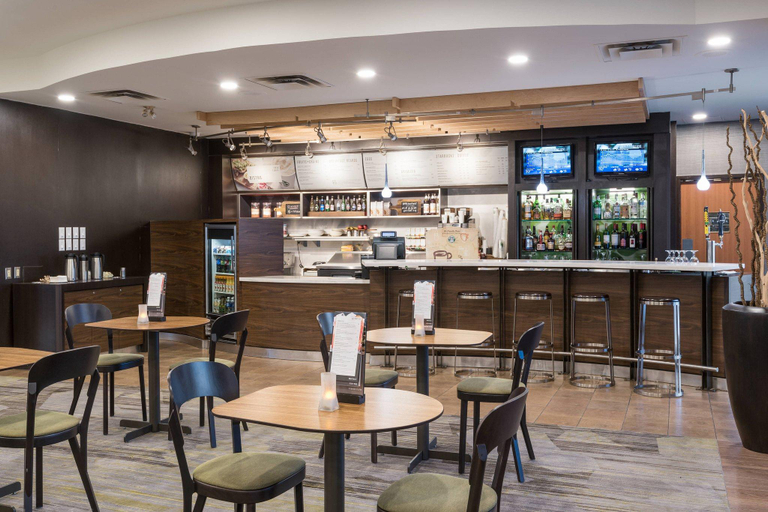 Food & Drinks 4, Courtyard by Marriott Toronto Vaughan, York