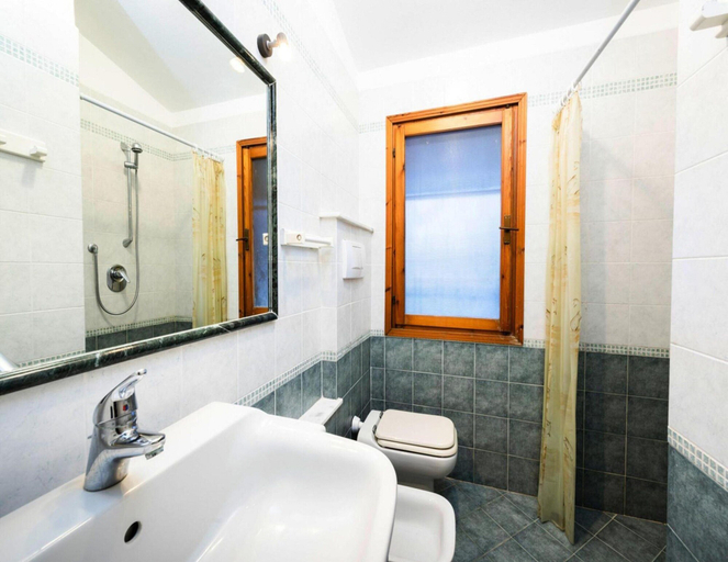 Bathroom 5, Residence Villaggio Danubio, Bibione Spiaggia, Venezia