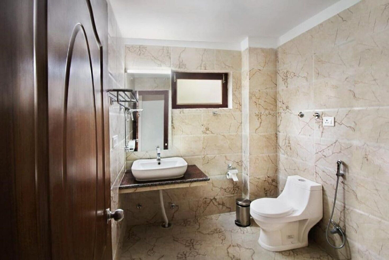 Bathroom, Hotel Ladakh Marvel Leh, Leh
