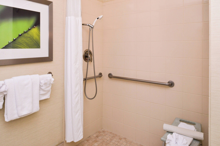 Bathroom 4, Courtyard Marriott Victorville, San Bernardino