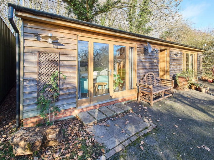 Exterior & Views 2, Host Stay Orchard Barn, Kent