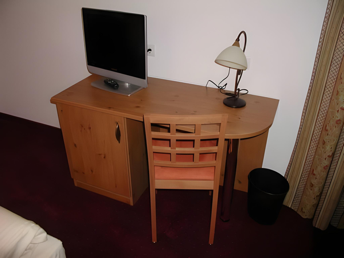Others 5, Hotel Alte Post, Traunstein