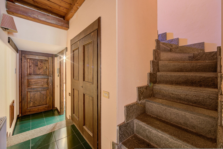 Room 2, Grange Hike Ski - 46D Sestriere, Torino