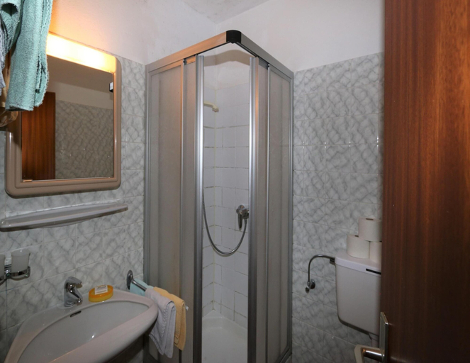 Bathroom 3, Apartment in Vorberg Near Dachstein Glacier, Liezen