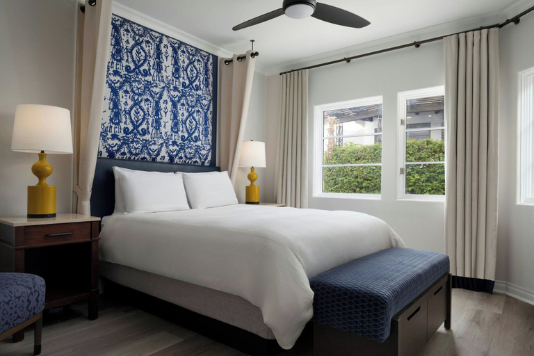 Bedroom 4, Triada Palm Springs, Autograph Collection by Marriott, Riverside