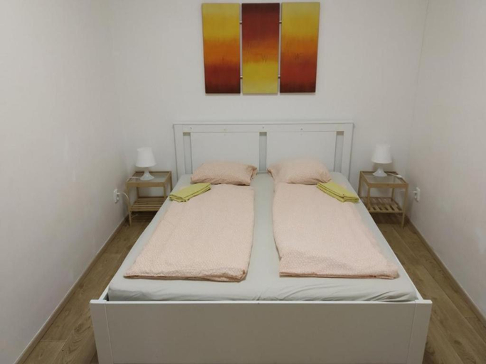 Bedroom, Apartments near the center with privat parking, Brno