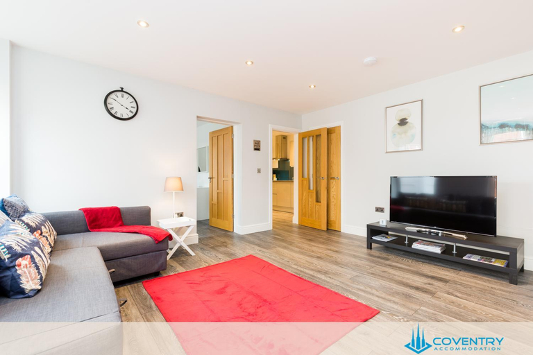Others 4, Hill Cottage Apartments Coleshill Open for NEC weekend visitors - Hosted By Coventry Accommodation, Warwickshire