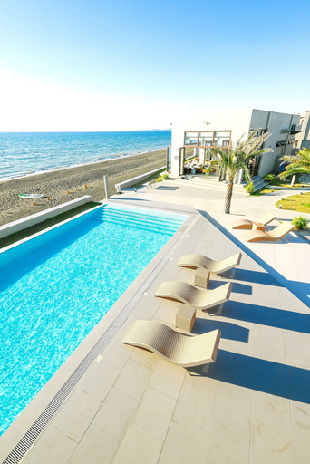 Sport & Beauty 5, TANA Beach Villas, Lian