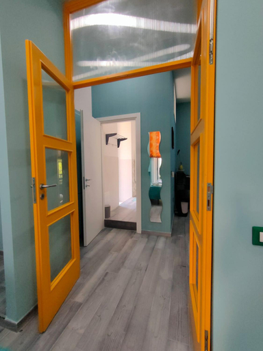 Others 5, B&B A casa di Freddie, Napoli