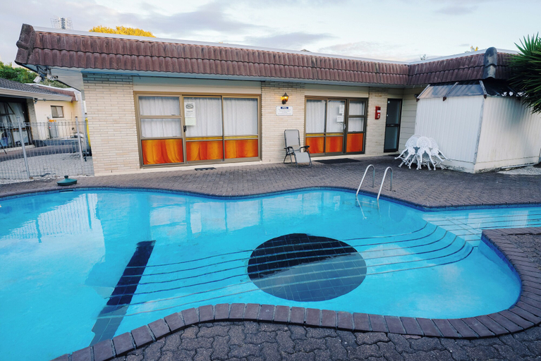 Sport & Beauty 5, Dukes Midway Lodge, Waitakere