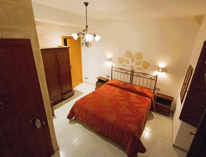 Bedroom 2, B&B Casa Cimino, Bari