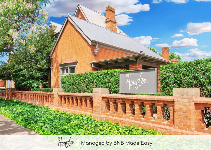 The Houston, Wagga Wagga - Pt A