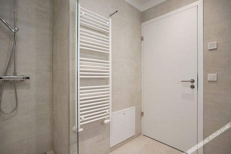 Bathroom 3, Sif Apartments by Heimaleiga, Reykjavík