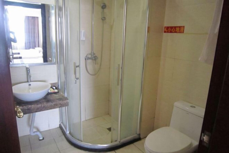Bathroom 5, Fubainian Business Hotel, Qingdao