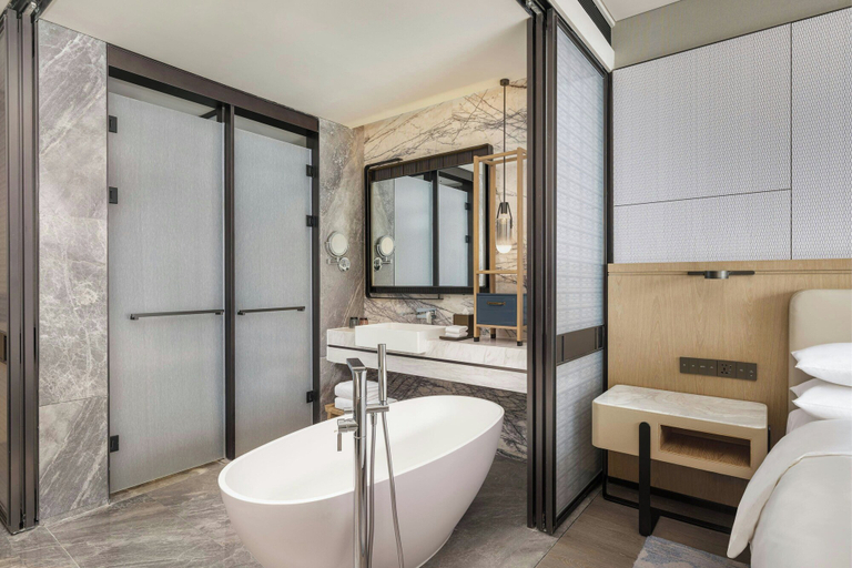Bathroom 5, Qingdao Marriott Hotel Jiaozhou, Qingdao