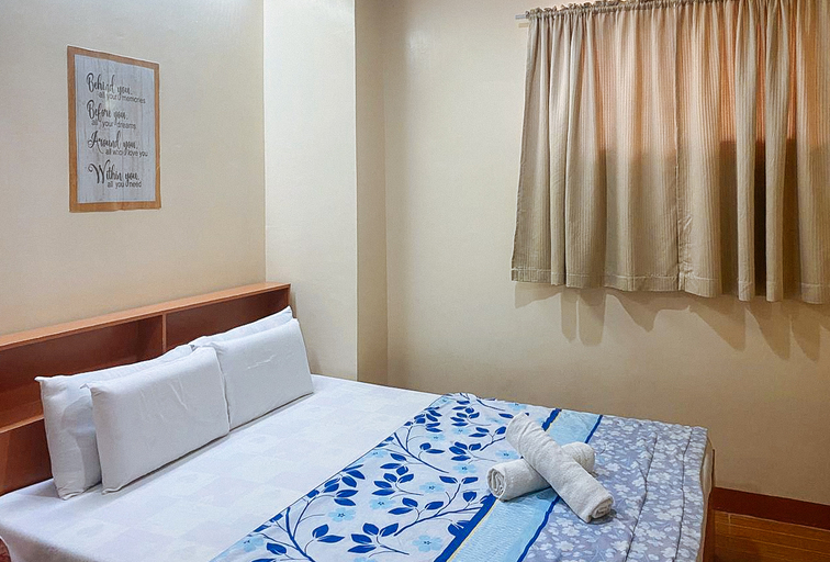 Bedroom 3, RedDoorz @ La Briana Guest House Santa Fe Bantayan Cebu, Santa Fe
