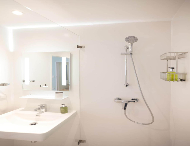 Bathroom, Appartements Nicht Weit von der Donau, Linz