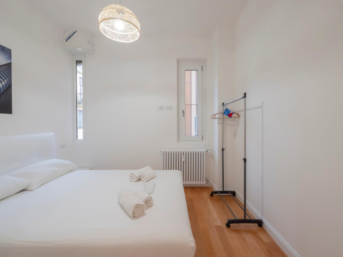I Host Apartment - Gressoney 1, Milano