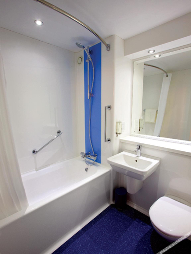 Bathroom 5, Travelodge Grantham South Witham, Lincolnshire