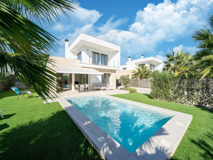Pool 3, Elegant Home With Pool, Alicante