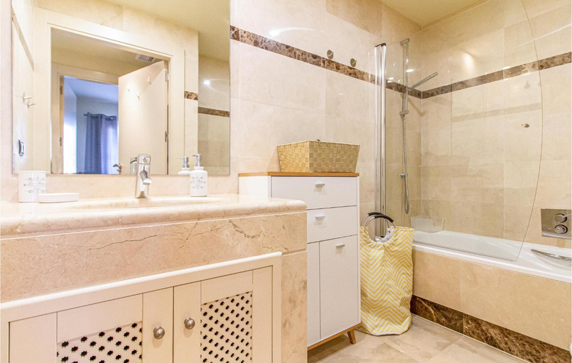 Bathroom, Gorgeous Apartment In Los Alcazares, Murcia