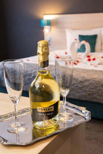 Food & Drinks 5, Residence Regnum, Budapesti
