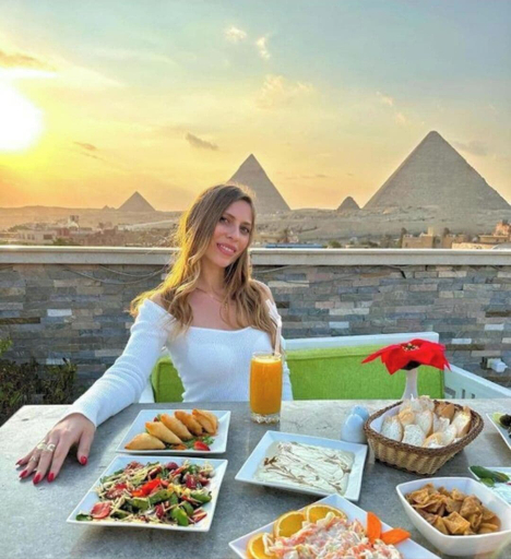 Food & Drinks