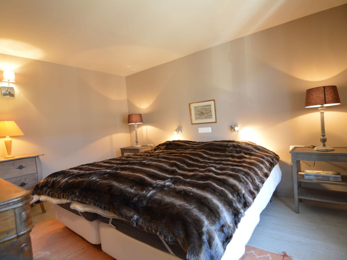 Bedroom 2, Holiday Home in Ardennes Near Chimay Abbey, Namur