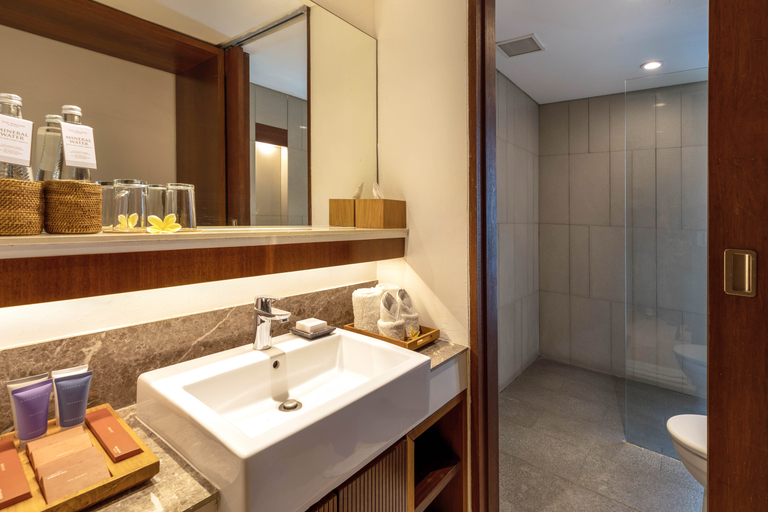 Bathroom 17