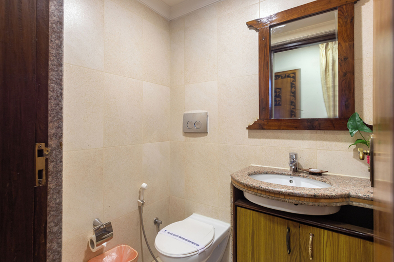 Bathroom 5, Atithi Resort & Spa, Gandaki