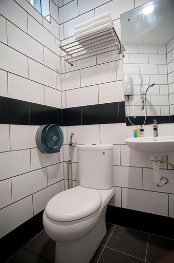Bathroom 5