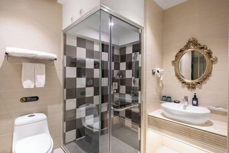 Bathroom 4, McQueen Hotel, Dongguan
