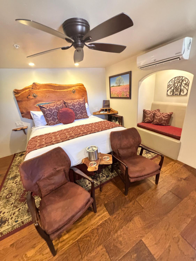 Bedroom 14