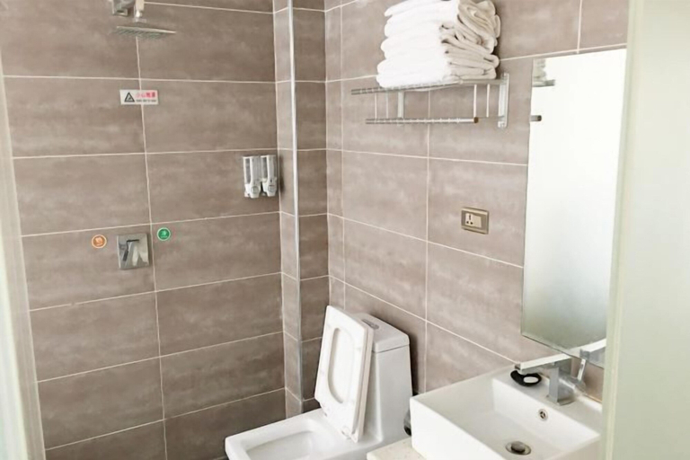 Bathroom 4, Wudang Mountain Daohe Hotel, Shiyan