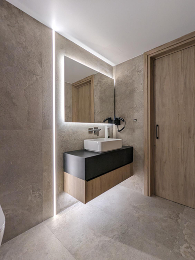 Bathroom 2, Tuck Inn, Larnaca